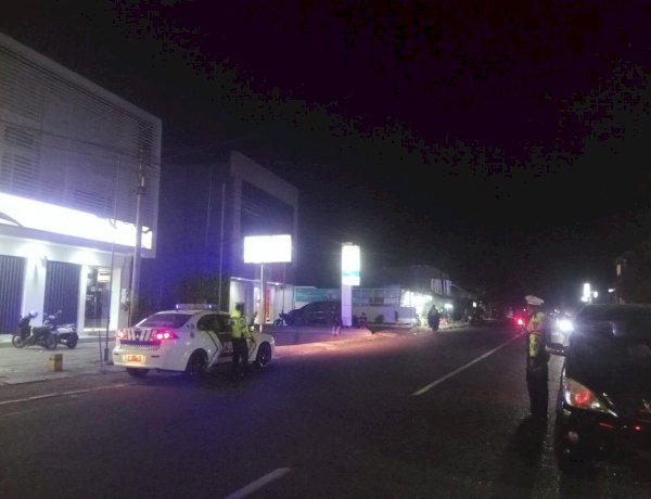 Satlantas Polres Alor Intensifkan Patroli Malam, Jaga Kamseltibcarlantas di Kota Kalabahi