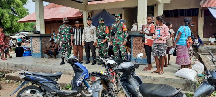 Sinergitas TNI POLRI Lakukan Patroli Pasar Nailang