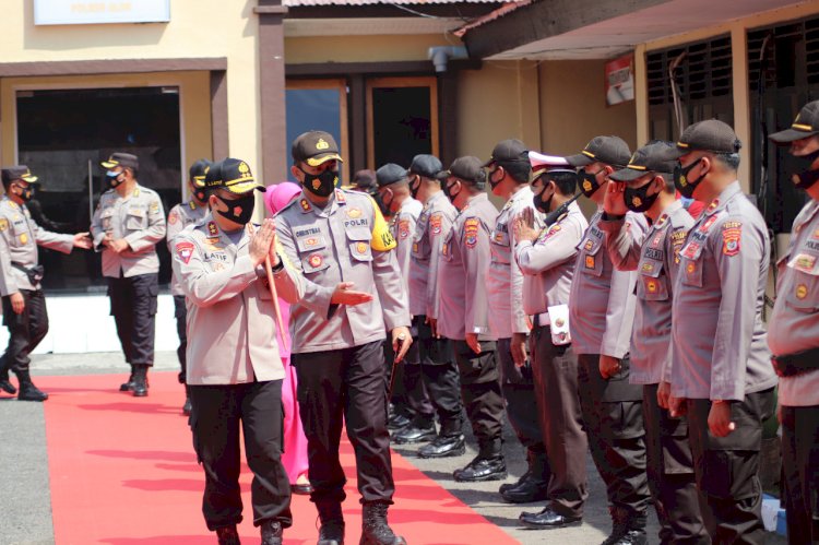 Kunjungan Kerja Kapolda Nusa Tenggara Timur Bersama Ketua Bhayangkari Daerah NTT Dan Rombongan Di Polres Alor