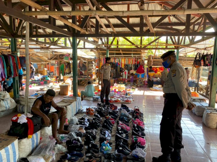 Laksanakan Patroli dan PAM Pasar, Waka Polsek Pantar Beri Himbauan Kamtibmas dan Prokes