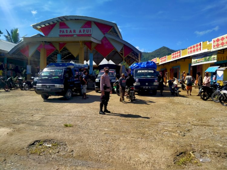 Patroli Pasar, Polsek Alor Selatan Himbau Warga Taat Protokol Kesehatan