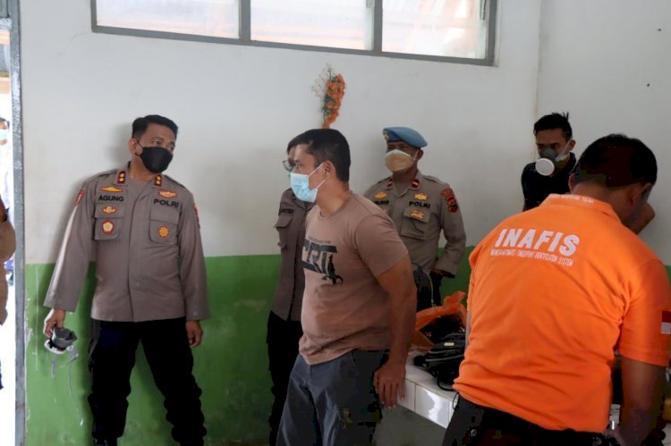 Tim Forensik Biddokkes Polda NTT Lakukan Outopsi Terhadap Korban Penembakan di Sumba Barat