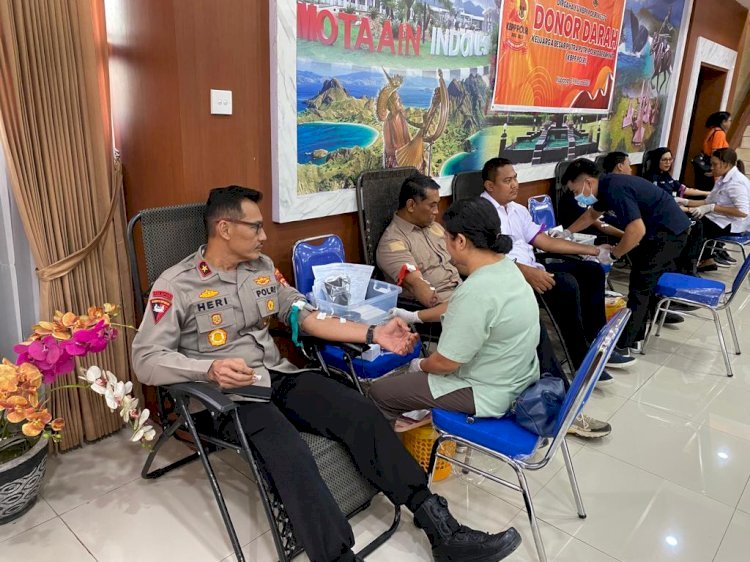 Wakapolda NTT Ambil Bagian pada Aksi Donor Darah Dalam Rangka HUT ke-20 KBPP Polri