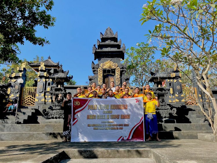 Polres Alor Gelar Bakti Sosial Bersih-Bersih Rumah Ibadah, Dalam Rangka Hari Bhayangkara ke-77