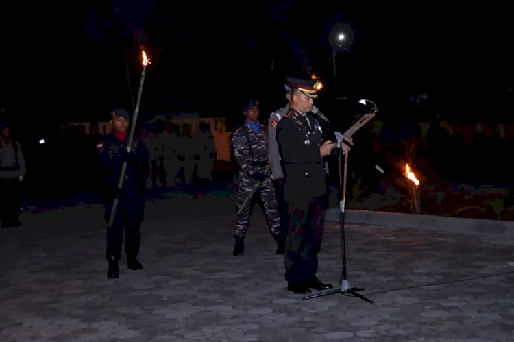 Kapolres Alor Pimpin Apel Kehormatan dan Renungan Suci Dalam Rangka Peringatan Hari Pahlawan ke-78