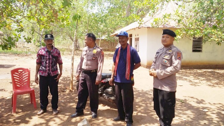 Polsek Pantar Giatkan Patroli Dialogis dan Sambang di Desa Bukit Mas, Ajak Warga Jaga Kamtibmas dan Kedamaian Menjelang Pemilu 2024