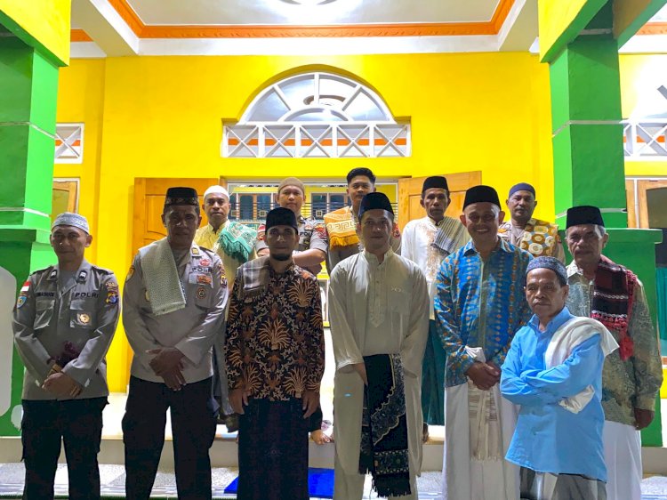 Polres Alor Lanjutkan Tarawih Keliling di Masjid Muhajirin Kadelang: Berkah Ramadhan yang Meriah