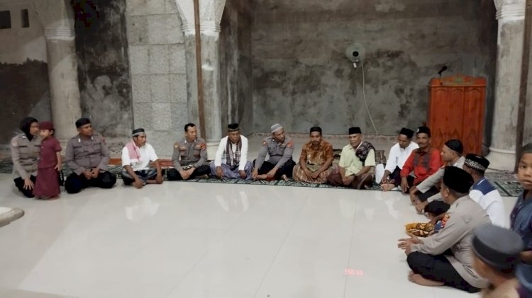 Personil Polres Alor Gelar Safari Ramadhan di Masjid Baburrahman Pasar Lipa