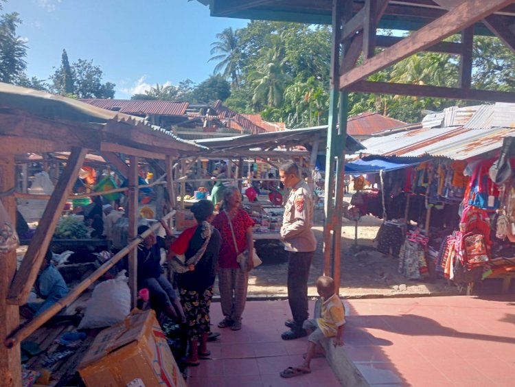 Polsek Pantar Gelar Patroli dan Himbauan Kamtibmas di Pasar Tradisional Kabir