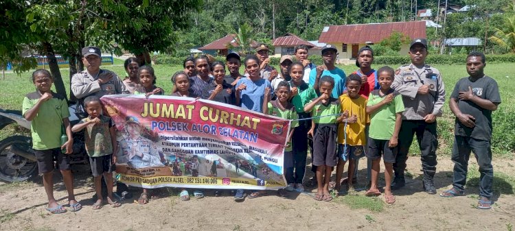 Kapolsek Alor Selatan Lakukan Kegiatan Jumat Curhat di Desa Kelaisi Tengah