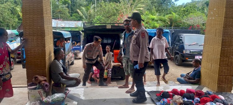 Polsek Alor Selatan Gelar Patroli Pengamanan di Pasar Rakyat Apui