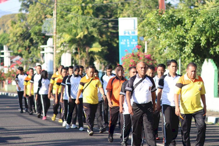 Jumat Sehat, Polres Alor Laksanakan Olahraga