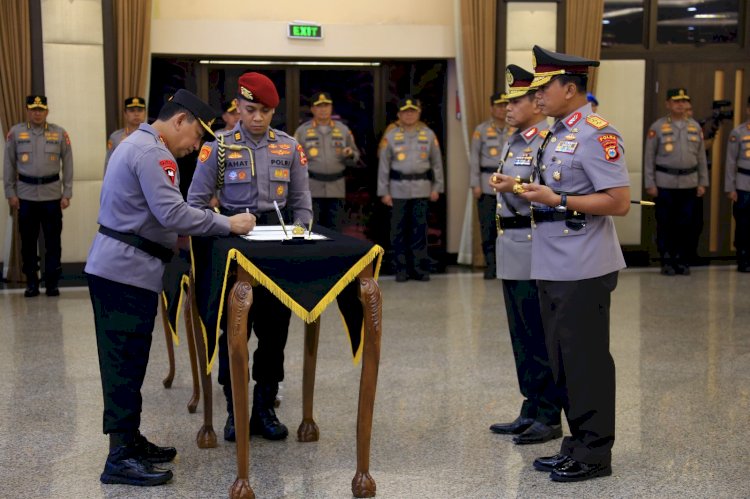 Kapolri Pimpin Pelantikan Sejumlah Kapolda dan Pengukuhan 2 Jabatan Baru di Polri