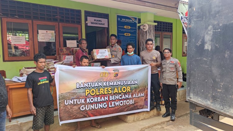 Polres Alor Salurkan Bantuan Kemanusiaan untuk Korban Bencana Gunung Lewotobi