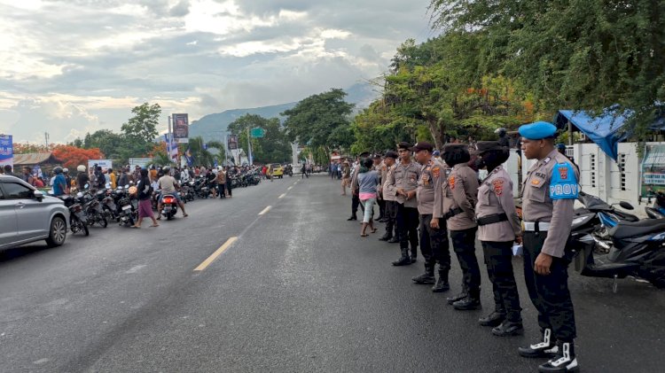 Polres Alor Kembali Laksanakan Pengamanan Kampanye Pilkada di Lapangan Mini Kalabahi