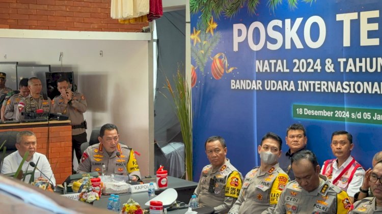 Kapolri & Panglima TNI Tinjau Posko Terpadu Operasi Lilin 2024 di Bandara I Gusti Ngurah Rai