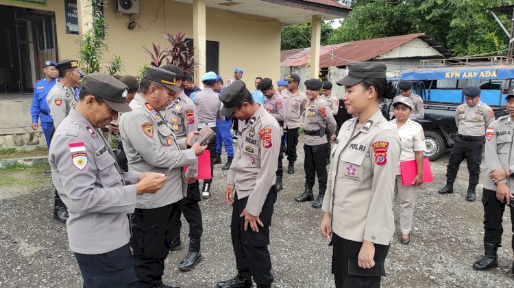 Jaga Integritas, Propam Polres Alor Lakukan Pemeriksaan Ponsel dan Sikap Tampang