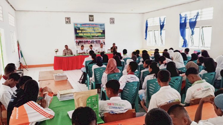 Kapolsubsektor Pantar Timur Hadiri Sosialisasi Keamanan di SMK Negeri Bakalang