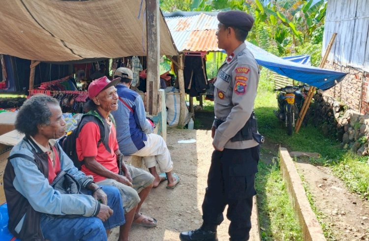 Polsek Alor Selatan Gencarkan Patroli untuk Cegah Aksi Premanisme di Pasar Rakyat