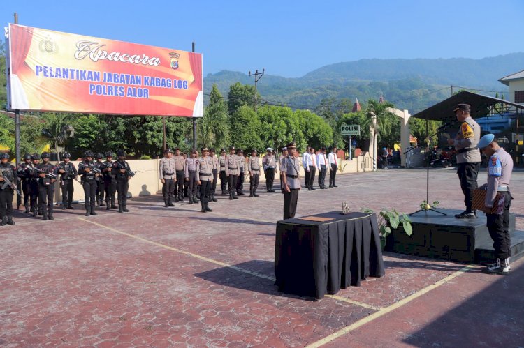 Kapolres Alor Pimpin Upacara Pelantikan Kabag Log Polres Alor