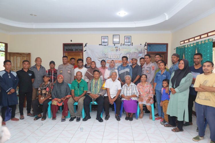 Kapolres Alor Gelar Jumat Curhat di Desa Motongbang, Warga Sampaikan Keluhan Soal Miras, Keamanan, dan Keadilan Hukum