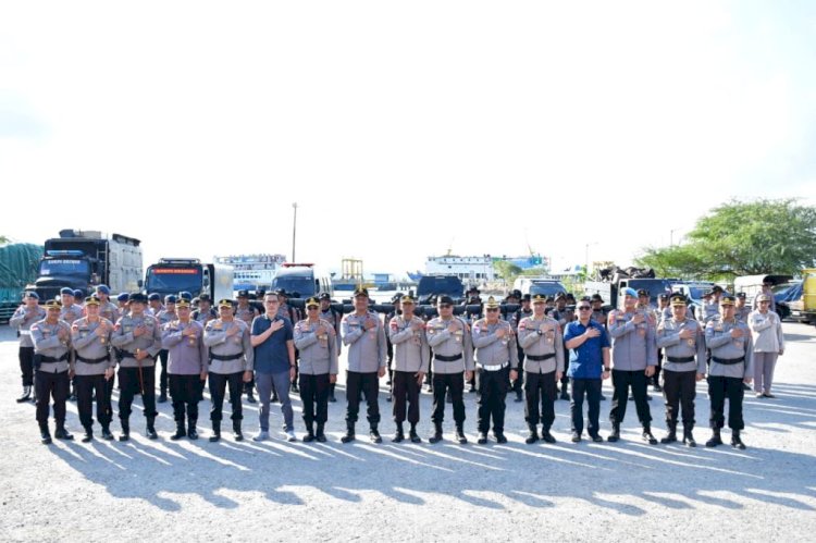 Polri untuk Masyarakat: Polda NTT Kirim puluhan Personel BKO ke Flotim, Tanggap Cepat Erupsi Gunung Lewotobi
