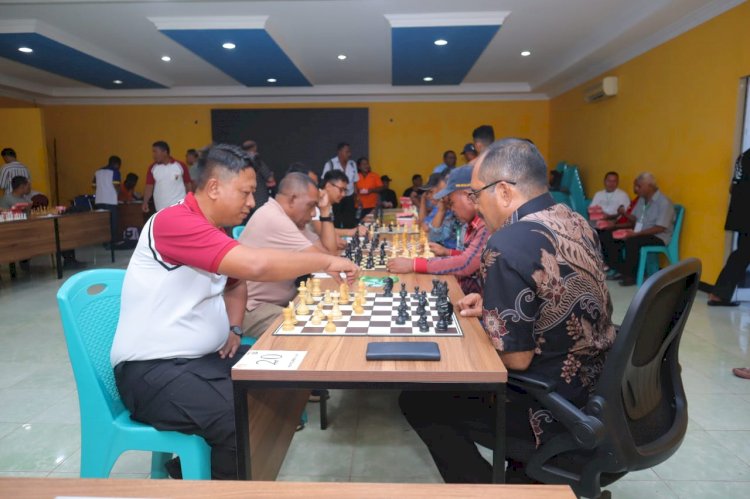 Kapolres Alor Resmi Membuka Turnamen Catur Piala Kapolres dalam Rangka Hari Bhayangkara ke-79