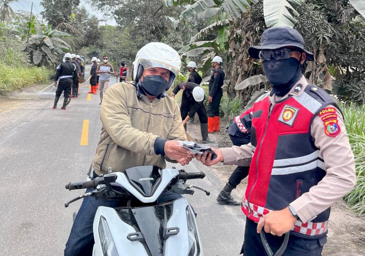 Polri untuk Masyarakat: Polda NTT Imbau Warga Waspada Erupsi Gunung Lewotobi Laki-Laki