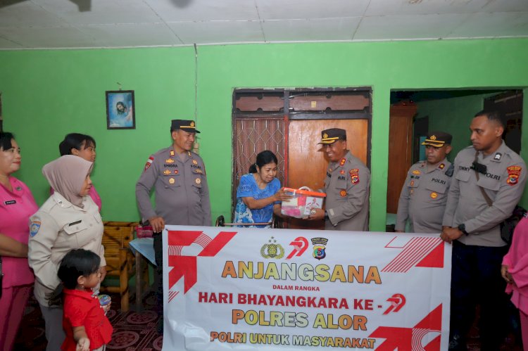 Kapolres Alor Pimpin Anjangsana Jelang Hari Bhayangkara ke-79, Kunjungi Purnawirawan dan Warakawuri