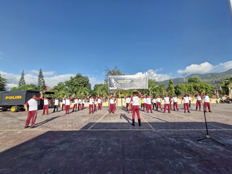Polres Alor Gelar Olahraga Bersama Usai Apel Pagi, Tingkatkan Kesehatan dan Kekompakan Personel