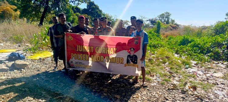 Polsek Alor Timur Gelar Jumat Curhat di Pelabuhan Maritaing, Dengar Langsung Aspirasi Warga