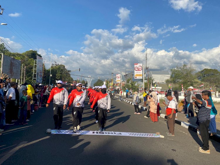 Polres Alor Gelar Pengamanan Lomba Gerak Jalan Guru Dan Siswa, Meriahkan HUT RI Ke 80