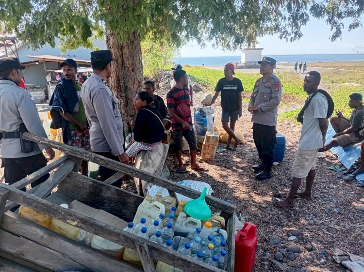 Polsek Alor Timur Gelar Patroli dan Pengamanan di Pasar Rakyat Maritaing