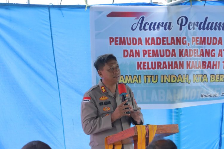 Kapolres Alor Tekankan Penyelesaian Masalah Secara Damai pada Deklarasi Pemuda Kalabahi Timur