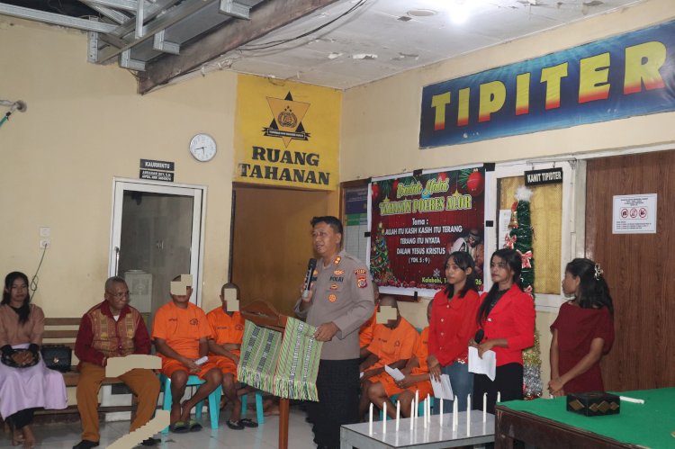 Polres Alor Gelar Ibadah Natal Bersama Tahanan, Wujud Kepedulian dan Penguatan Rohani