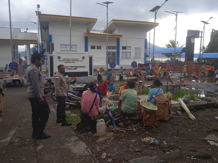 Polsubsektor Pantar Timur Laksanakan Patroli dan Pengamanan Pasar Tradisional Bakalang