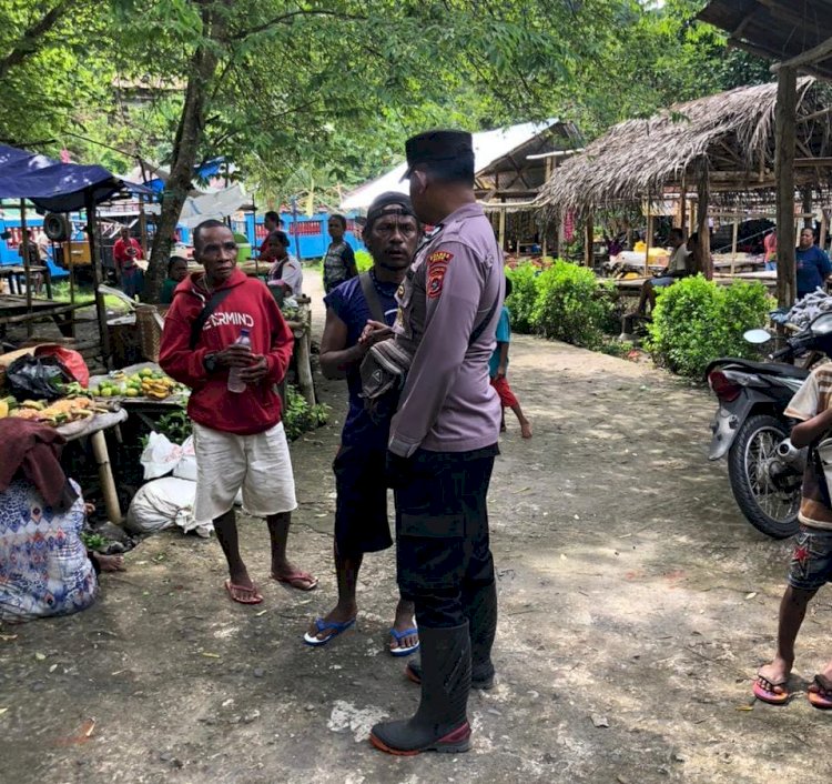 Anggota Pospol Abad Selatan Laksanakan Patroli dan Pengamanan Pasar Orgen