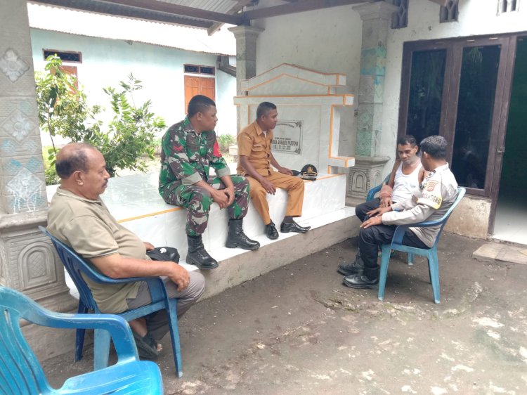 Bhabinkamtibmas Nusa Kenari Sambangi Warga Batutenata, Ajak Jaga Kamtibmas Bersama Babinsa