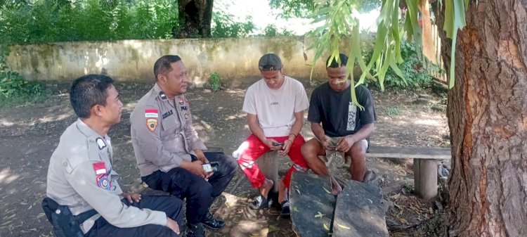 Patroli Dialogis dan Sambang Kamtibmas, Polsek Alor Timur Ajak Warga Jaga Keamanan Lingkungan