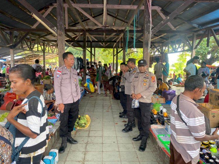 Polsek Alor Timur Intensifkan Patroli dan Pengamanan Pasar Maritaing untuk Jaga Kamtibmas