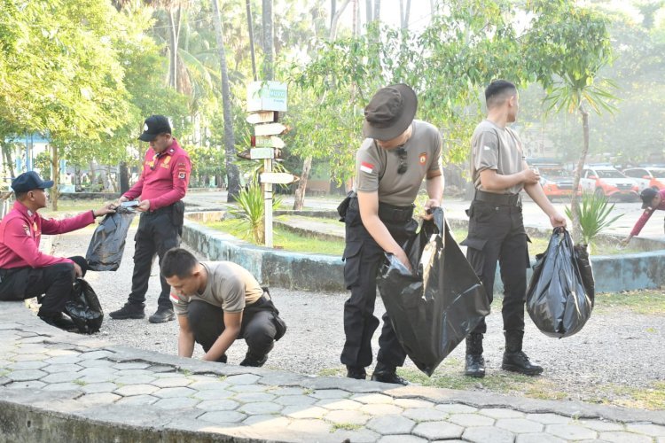 Polda NTT Gelar Bhakti Sosial di Wisata Pantai Lasiana, Wujudkan Gerakan ASRI Bersama Masyarakat