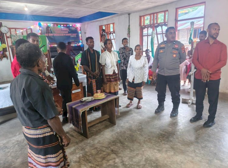 Kapolsubsektor Pureman Hadiri Ibadah Syukuran HUT ke-79 Gereja GMIT Elim Irakena, Situasi Berjalan Aman dan Kondusif