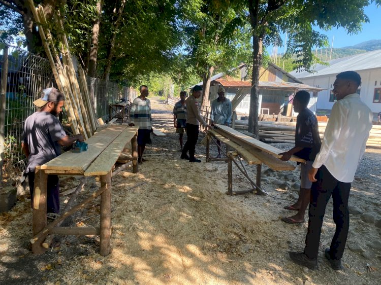 Polsek Alor Timur Intensifkan Patroli Kamtibmas dan Sambang Warga di Desa Maritaing