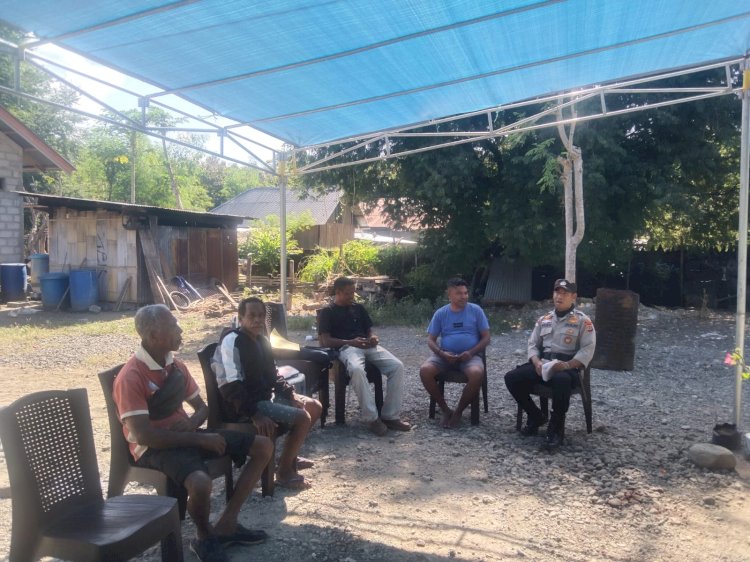 Polsek Alor Timur Intensifkan Patroli Kamtibmas dan Sambang Warga di Desa Maritaing