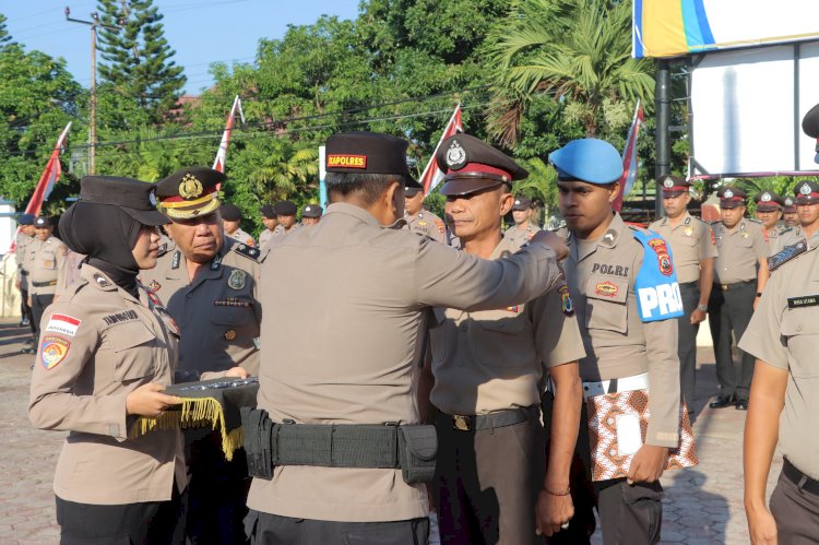 Kapolres Alor Pimpin Upacara Korps Raport, 33 Personel Polres Alor Naik Pangkat Periode 1  Juli 2026
