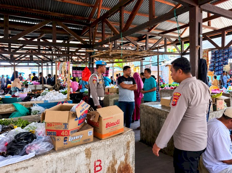 Polsek Abad Gelar Patroli dan Pengamanan Pasar Rakyat Moru, Jaga Kamtibmas Tetap Kondusif