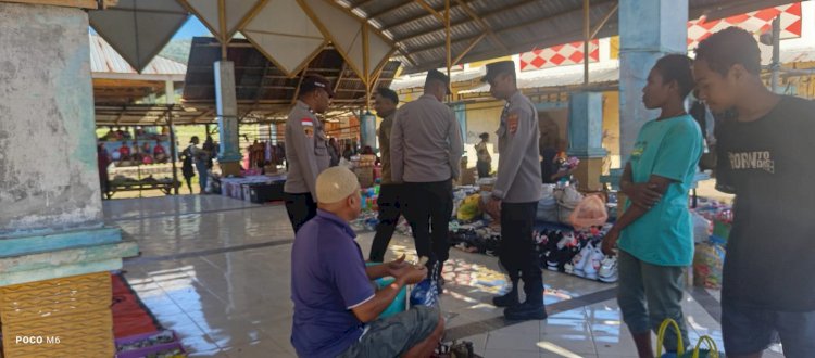 Polsek Alor Selatan Intensifkan Patroli Pasar, Pastikan Aktivitas Warga Berjalan Aman