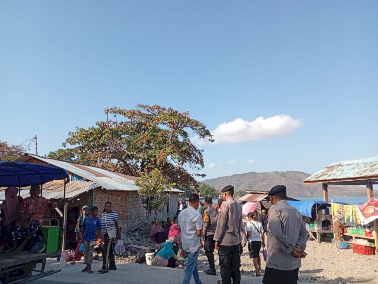 Patroli Dialogis di Pasar Kabir, Polsek Pantar Imbau Warga Jaga Kamtibmas, Hindari Miras dan Waspadai TPPO