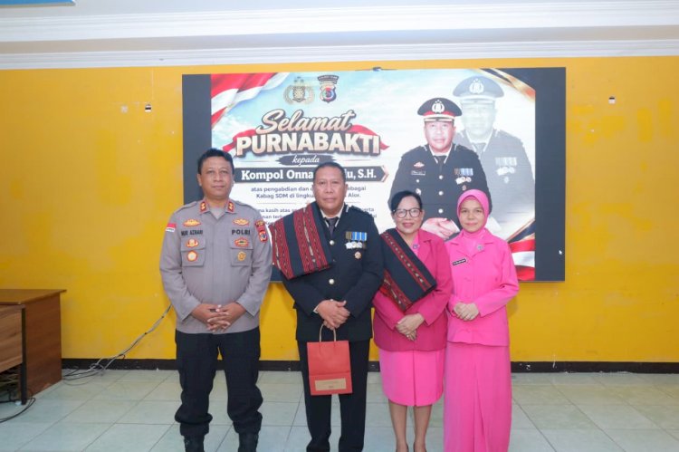 Polres Alor Gelar Perpisahan Purnabakti Kabag SDM KOMPOL Onnan Ndolu