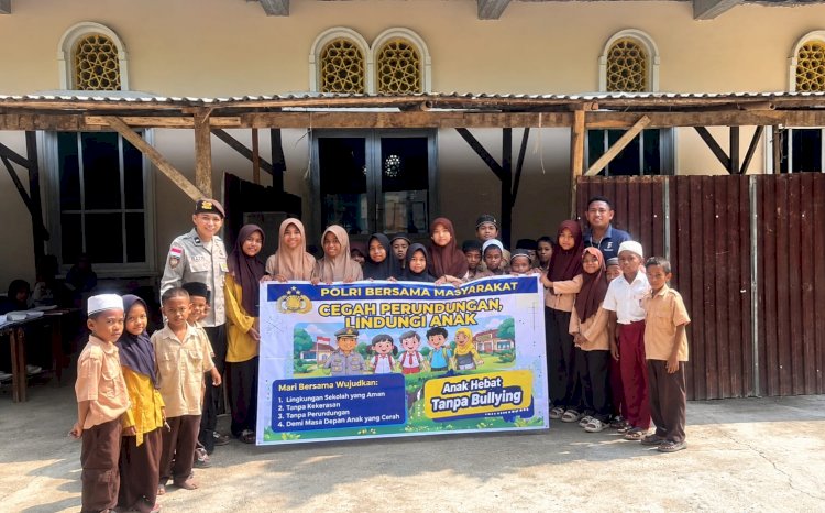 POLSEK ABAD SOSIALISASIKAN PENCEGAHAN PERUNDUNGAN ANAK DI MIS BABUL JIHAD MORU